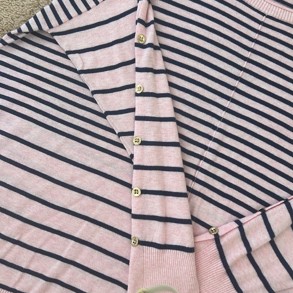 Lilly Pulitzer lightweight sweater - Picture 2 of 3
